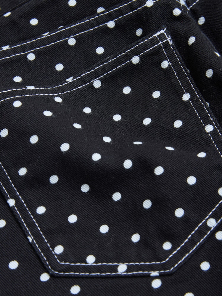 Svart/Hvit - Shorts med polkaprikker og lommelapper - Bilde 8 av 8 Svart/Hvit - Shorts med polkaprikker og lommelapper - Bilde 8 av 8