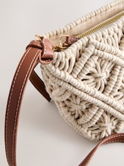 لون طبيعي - حقيبة تعلق حول الجسم مكرمية - صورة 7 من 8