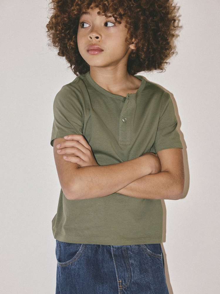 The Set 4 Pack Short Sleeve Cotton Henley T-Shirt Green/White - Image 2 of 6 The Set 4 Pack Short Sleeve Cotton Henley T-Shirt Green/White - Image 2 of 6