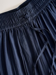 marine - Pantalon plissé texturé à jambe ballon - Image 7 de 8