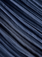 marine - Pantalon plissé texturé à jambe ballon - Image 8 de 8