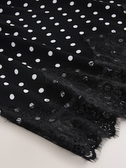 أسود/أبيض منقط - Asymetric Satin Mini Skirt with Lace Trim - Image 7 of 8