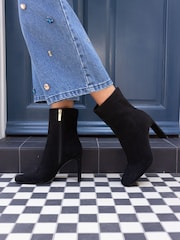 Preto - Novo Kira Slim High Block Heel Square Toe Ankle Boots - Imagem 1 de 1