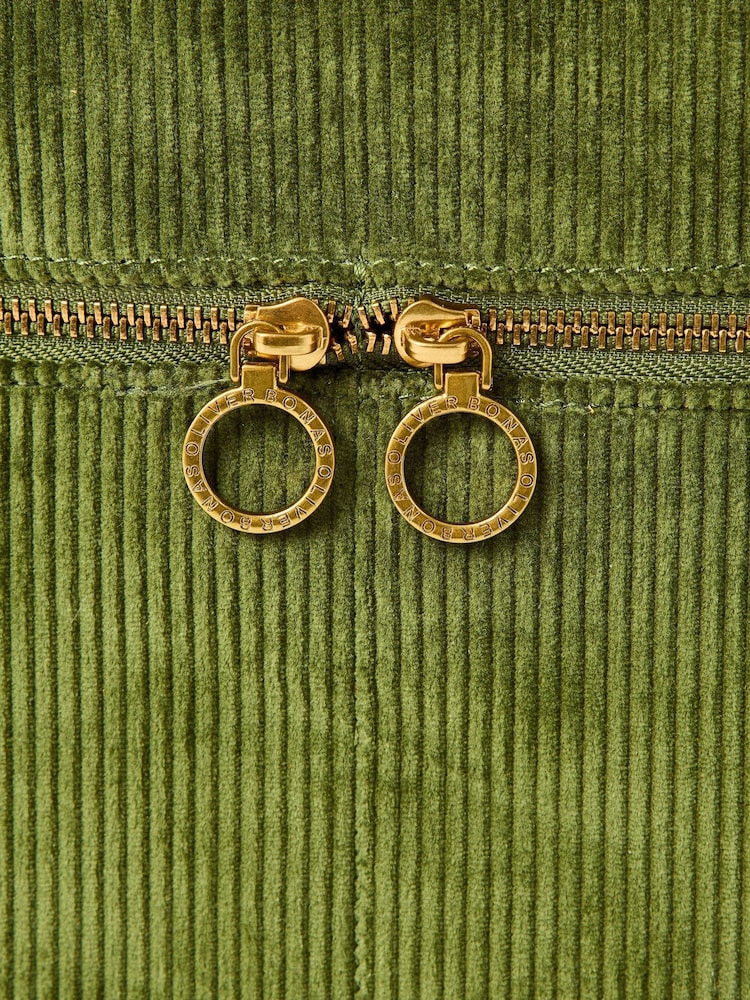 Oliver Bonas Green Corduroy Weekend Bag - Image 6 of 6 Oliver Bonas Green Corduroy Weekend Bag - Image 6 of 6