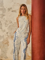 FatFace V&A | FatFace Hallie Ivory Archive Petals Shell Top - Image 4 of 5
