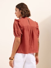 Roșu ruginiu - Friends Like These Short Sleeve Textured Top With Crochet Detail Blouses - Imaginea 4 din 4