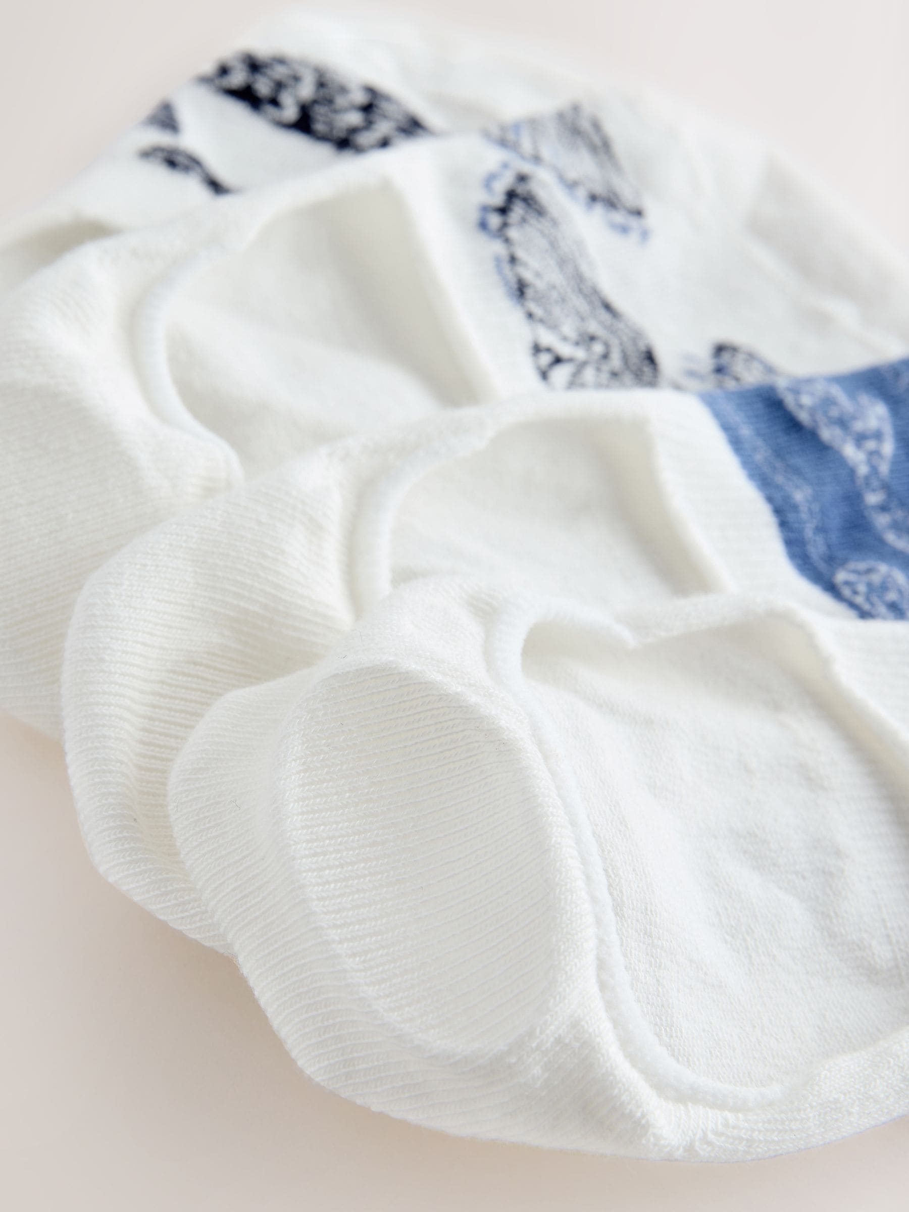 Buy White/Navy Blue Nautical Invisible Trainer Socks 4 Pack from