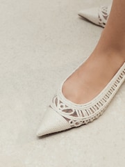 Bílá - Forever Comfort® S rovnou podrážkou do špičky z rafie - Obrázek 6 z 10