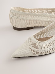 Bílá - Forever Comfort® S rovnou podrážkou do špičky z rafie - Obrázek 9 z 10