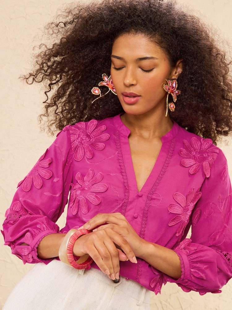 Rosa - Love & Roses 3D Bluse mit Rosenmuster und V-Ausschnitt - Bild 5 von 5