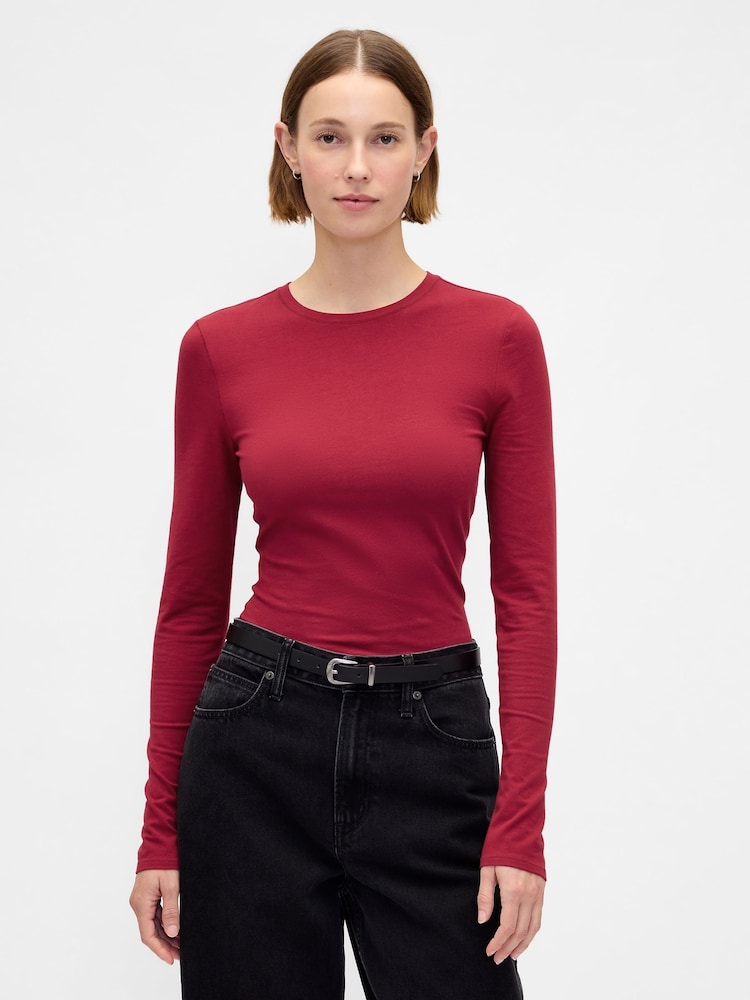 Gap Red CloseKnit Jersey T-Shirt - Image 1 of 4 Gap Red CloseKnit Jersey T-Shirt - Image 1 of 4