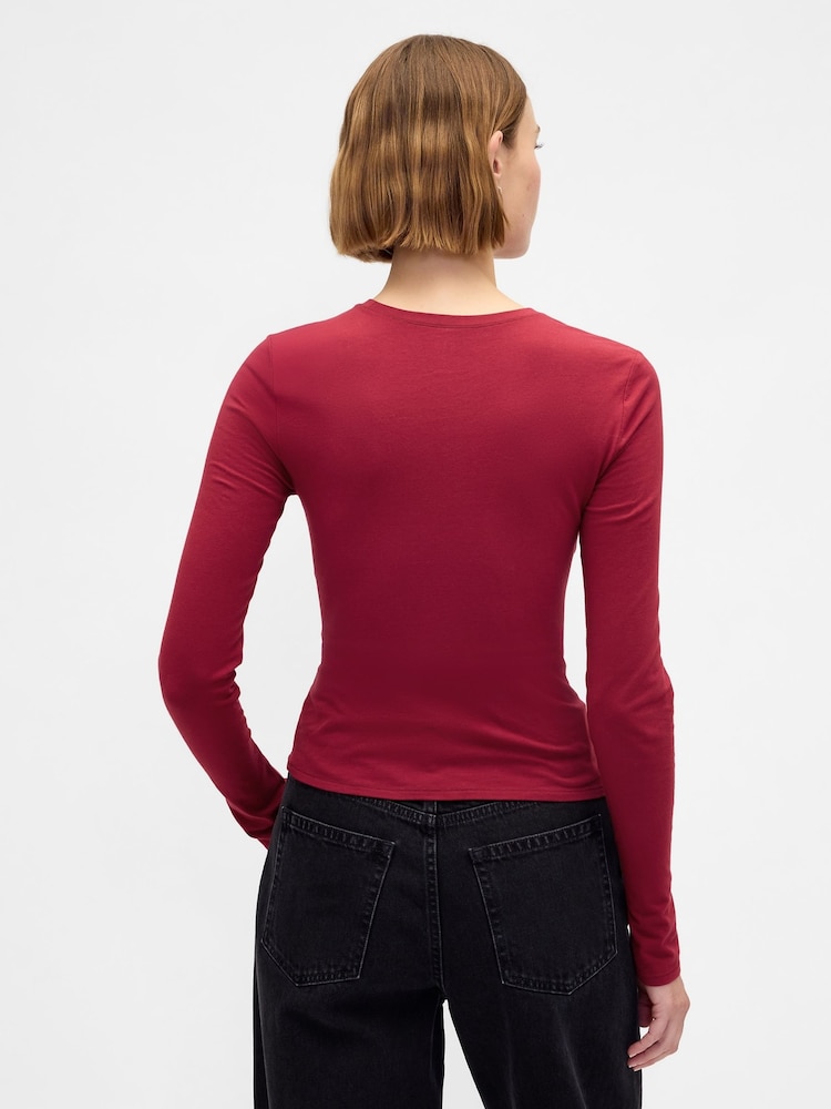 Gap Red CloseKnit Jersey T-Shirt - Image 2 of 4 Gap Red CloseKnit Jersey T-Shirt - Image 2 of 4