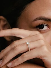 The Diamond Store White Solstice 0.80ct Oval Cut Lab Diamond Solitaire Engagement Ring in 9K Yellow Gold - Image 6 of 8