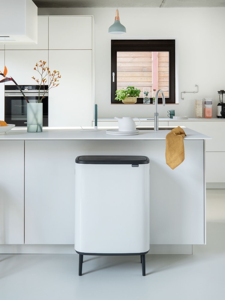 Brabantia White Bo Touch Bin 2 x 30L - Image 1 of 6