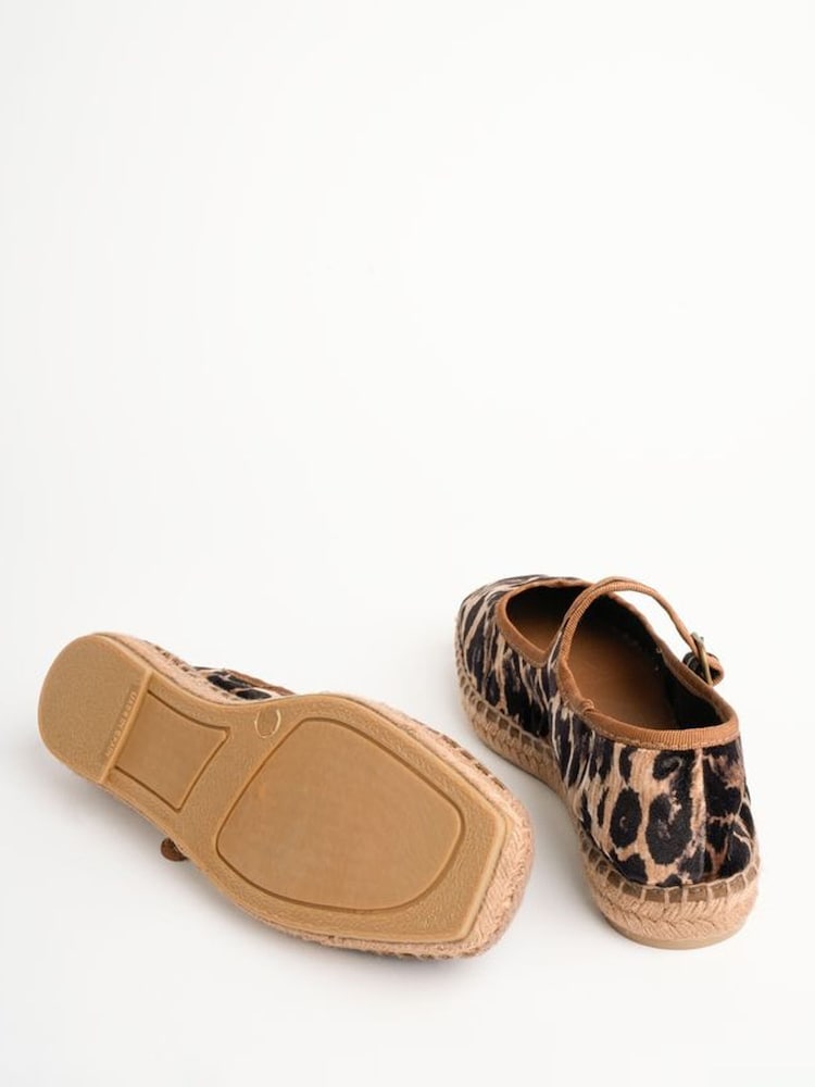 Penelope Chilvers Animal Flora Leopard Velvet Espadrilles - Image 4 of 4 Penelope Chilvers Animal Flora Leopard Velvet Espadrilles - Image 4 of 4