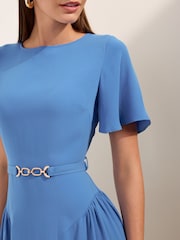 Blau - Friends Like These Belted Flutter Sleeve Midi Dress - Bild 2 von 4