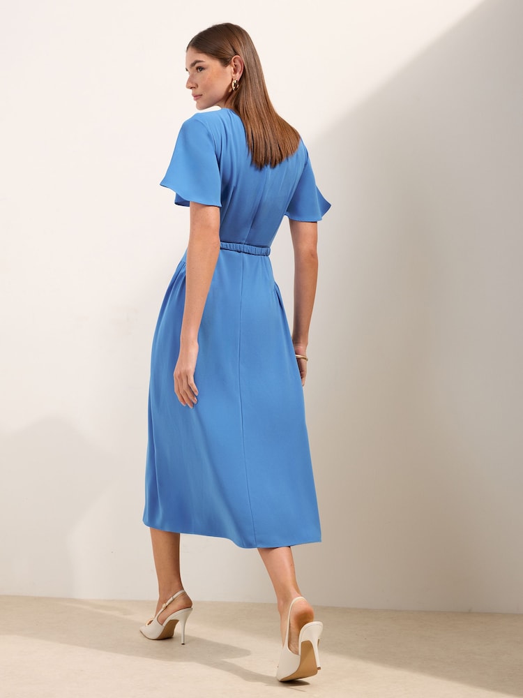 Blau - Friends Like These Belted Flutter Sleeve Midi Dress - Bild 4 von 4