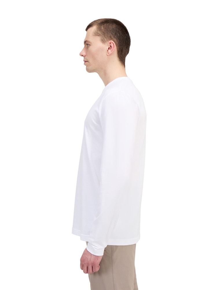 Berghaus White Classic Large Logo long Sleeve T-Shirt - Image 2 of 4 Berghaus White Classic Large Logo long Sleeve T-Shirt - Image 2 of 4