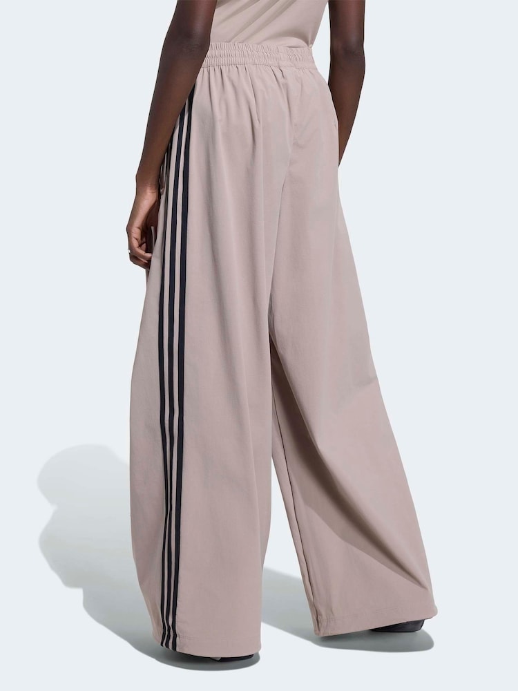 adidas Originals Brown Pleated Trackpant Trousers - Image 2 of 5