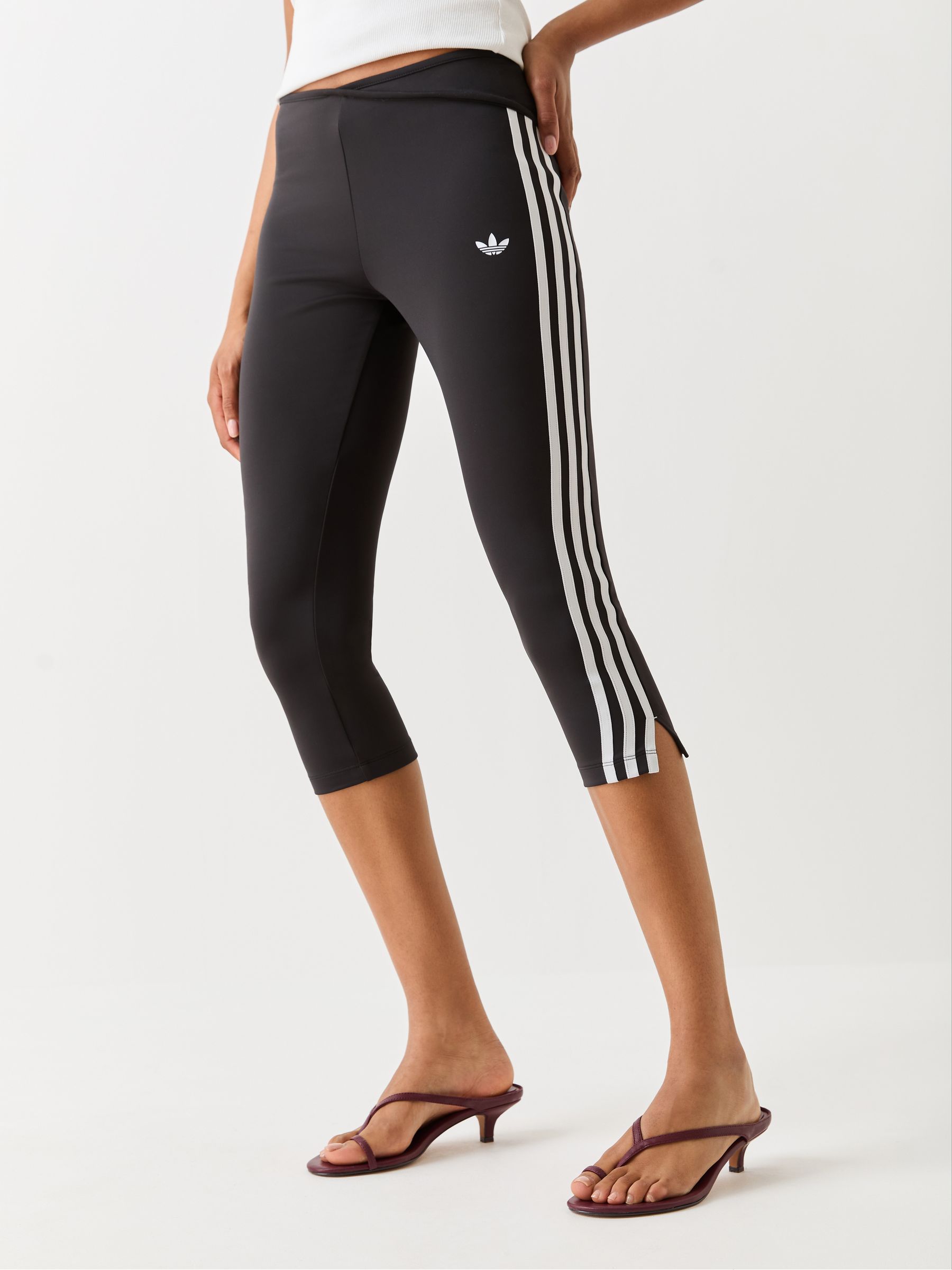 えりきゃ Comprar Calças Capri adidas Originals from Next Brazil