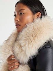 River Island Black Petite Fur Collar Cropped Biker Jacket - Image 2 of 4