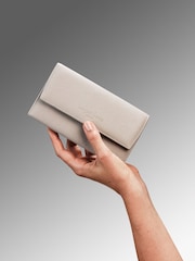 Margaret Dabbs London Luxury Manicure & Pedicure Set - Image 4 of 5