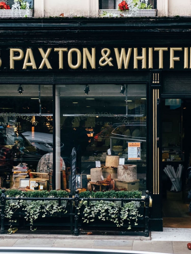 Indytute The London Cheese Crawl for One London Gift Experience - Image 4 of 4 Indytute The London Cheese Crawl for One London Gift Experience - Image 4 of 4