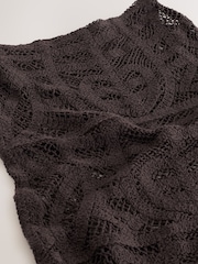 بني - تنورة كروشيه متوسطة الطول - صورة 8 من 8