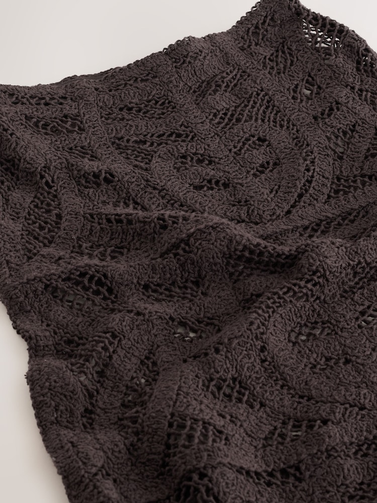 بني - تنورة كروشيه متوسطة الطول - صورة 8 من 8