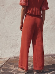 أحمر/وردي - بناطيل عريضة من الأسفل - صورة 3 من 4