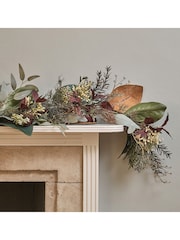 Lights4fun 1.5m Pre Lit Autumn & Christmas Garland - Image 2 of 5