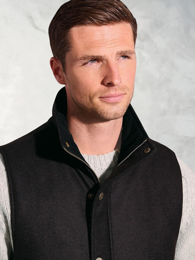Brook Taverner Black Melton Gilet with Quilted Lining - Image 2 of 4