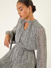Roman Black Geometric Keyhole Front Dress - Image 1 of 5