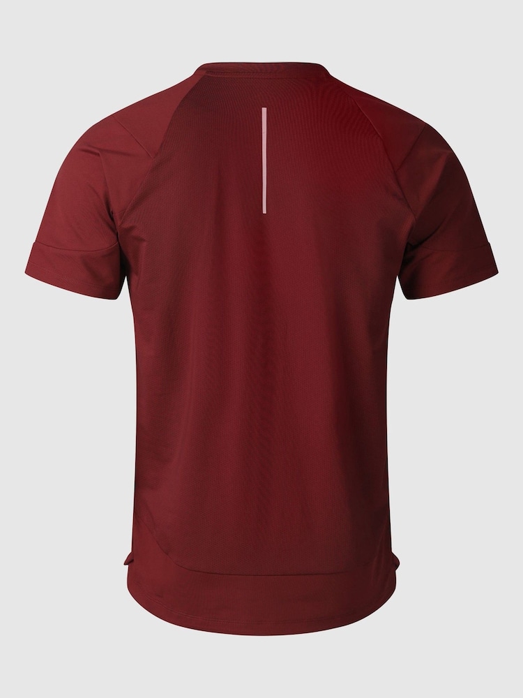 Umbro Red Pro Training Elite Poly T-Shirt - Image 2 of 2 Umbro Red Pro Training Elite Poly T-Shirt - Image 2 of 2