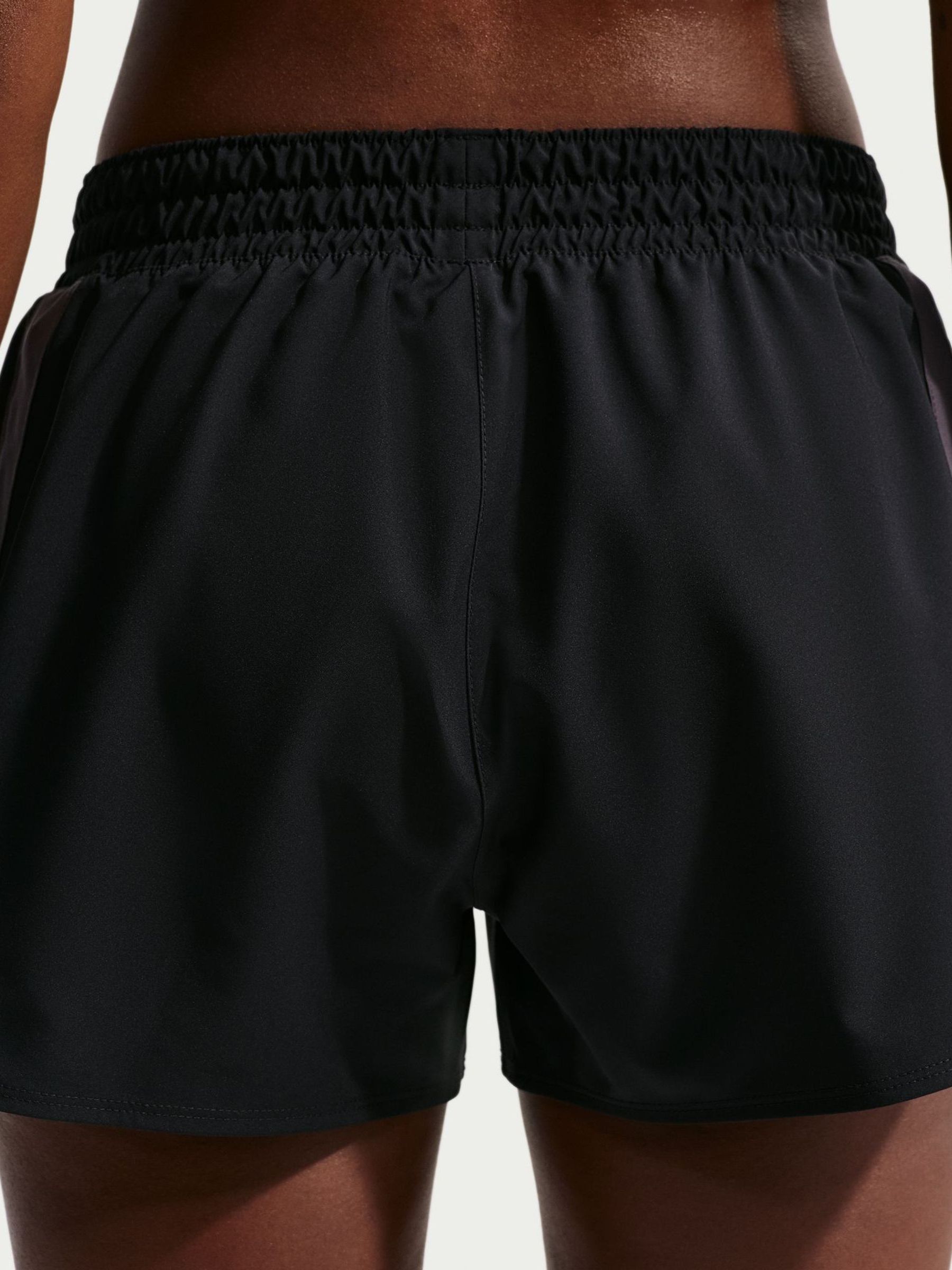 Next：日本 ブラック - Nike One Dri-FIT ブリーフ裏地付きウーブン