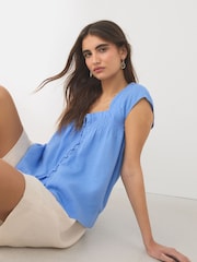 Two Pack Pastel Blue/ Ecru Floral - بلوزة بأكمام منفوخة وأزرار أمامية من الكتان - صورة 1 من 9