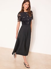 Lipsy Lace Mix Short Sleeve Button Midi Dress - Imagen 2 de 4