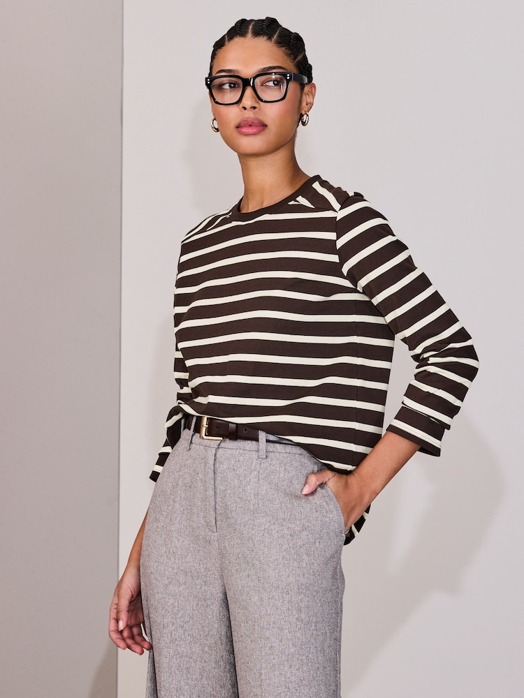 Chocolate Brown/Cream Stripe - تيشِرت ثقيل بحافة رقبة مستديرة وكُم طويل - Image 1 of 8