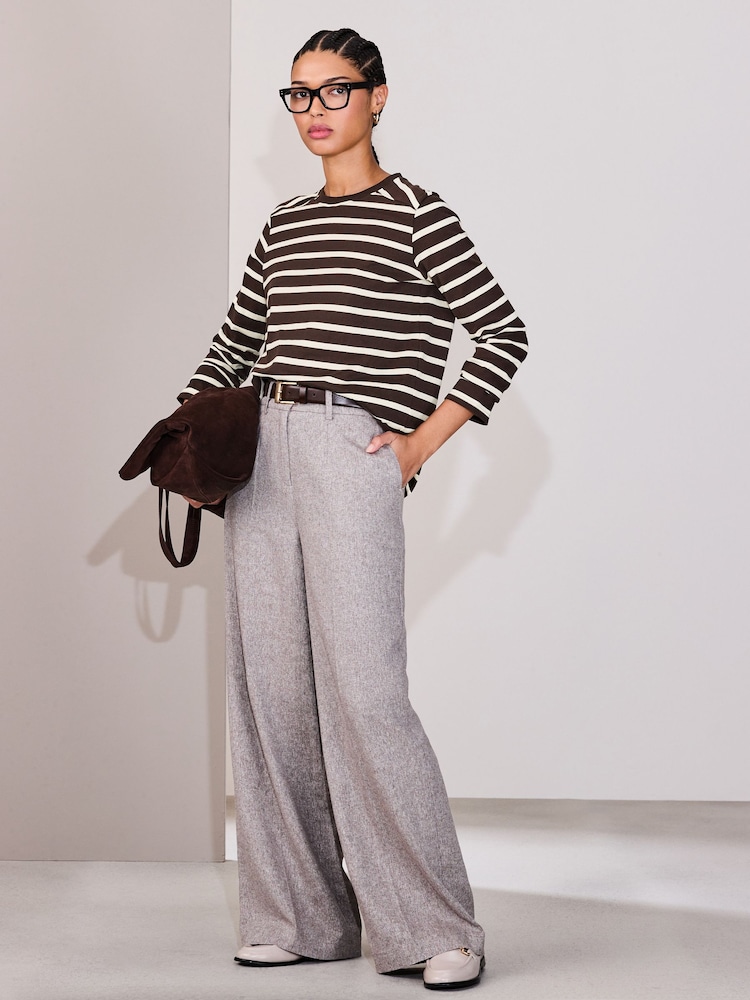 Chocolate Brown/Cream Stripe - تيشِرت ثقيل بحافة رقبة مستديرة وكُم طويل - Image 2 of 8