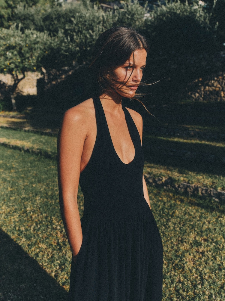 The Set 2 Pack de vestidos largos de jersey con cuello halter - Imagen 6 de 6