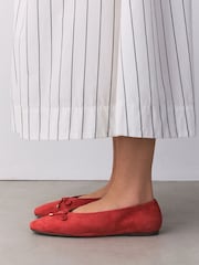 珊瑚粉色 - Forever Comfort® 麂皮高帮芭蕾平底鞋 - 8的图像3｝