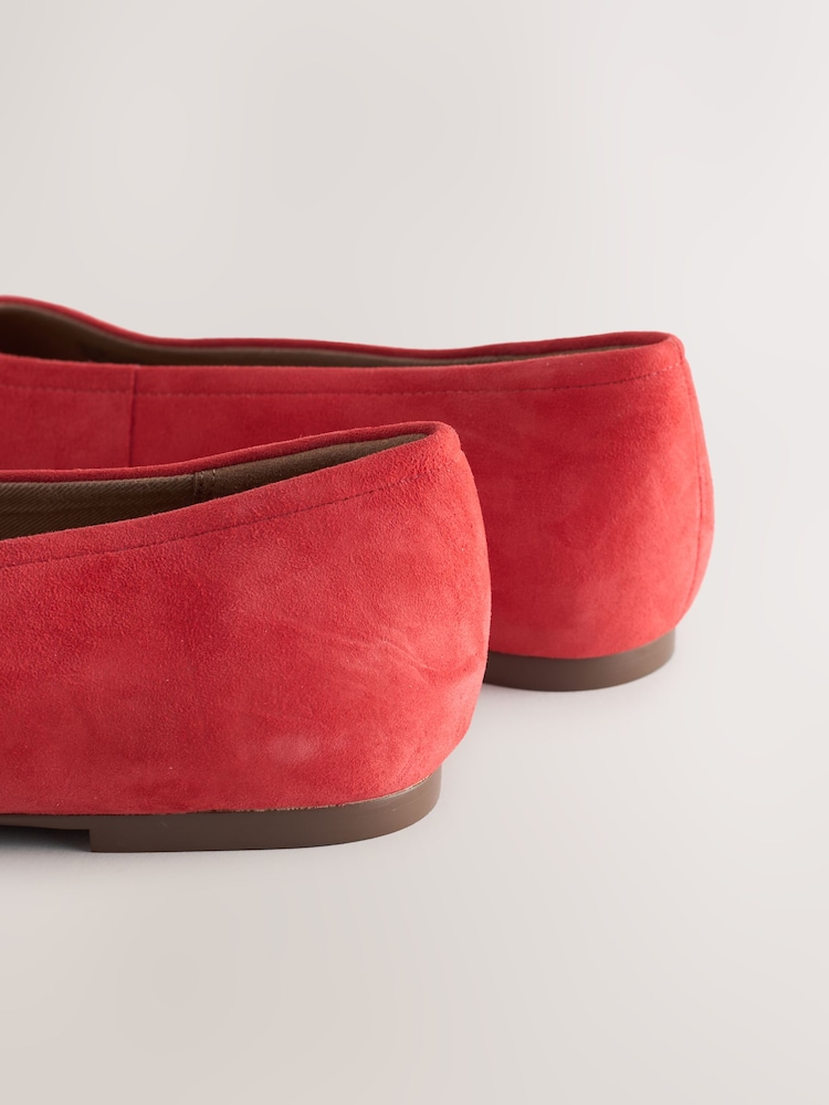 珊瑚粉色 - Forever Comfort® 麂皮高帮芭蕾平底鞋 - 8的图像8｝