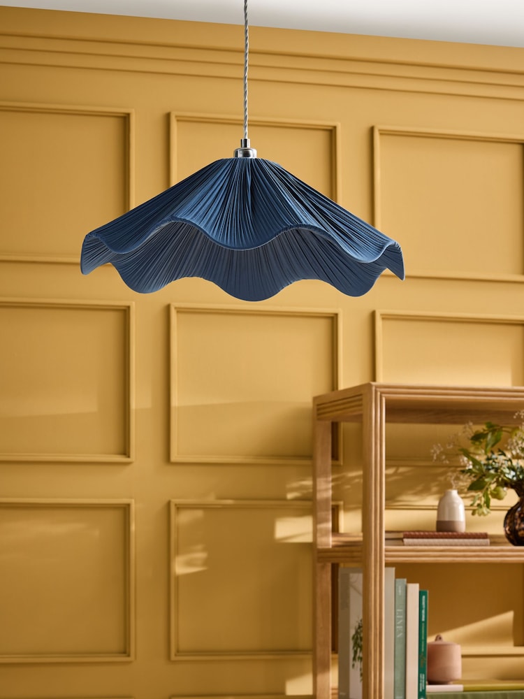 Nina Campbell Navy Sorrel Pleated Wave Shade Ceiling Light - Image 2 of 6 Nina Campbell Navy Sorrel Pleated Wave Shade Ceiling Light - Image 2 of 6