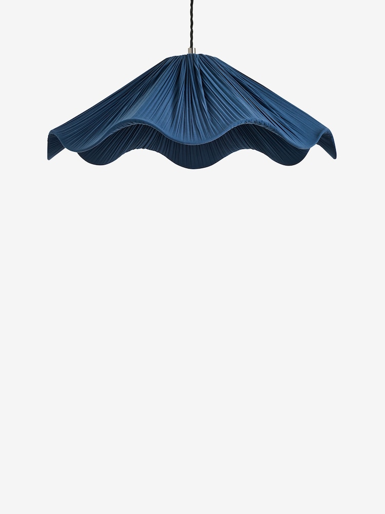 Nina Campbell Navy Sorrel Pleated Wave Shade Ceiling Light - Image 6 of 6 Nina Campbell Navy Sorrel Pleated Wave Shade Ceiling Light - Image 6 of 6