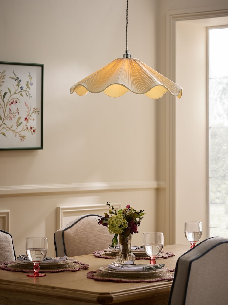 Nina Campbell Cream Sorrel Pleated Wave Shade Ceiling Light - Image 1 of 6 Nina Campbell Cream Sorrel Pleated Wave Shade Ceiling Light - Image 1 of 6