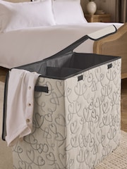 Embroidered Heart Sorter Laundry Basket - Image 2 de 4