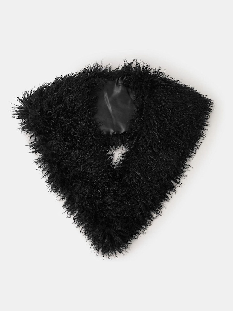 Accessorize Black Shaggy Faux Fur Tippet Scarf - Image 2 of 3