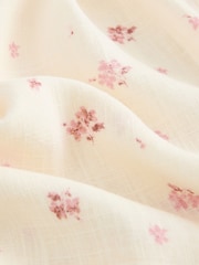 Estampado floral color Cream - Top de lino con botones en la parte delantera y mangas onduladas - Imagen 6 de 7