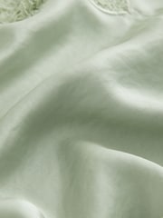 Szałwiowy - Satin V-Neck Lace Trim Top - Obraz 7 z 8