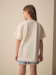 Cream Frankie Thorpe Sausage Dog - Oversized License Graphic T-Shirt (3-16yrs) - Bild 3 von 4